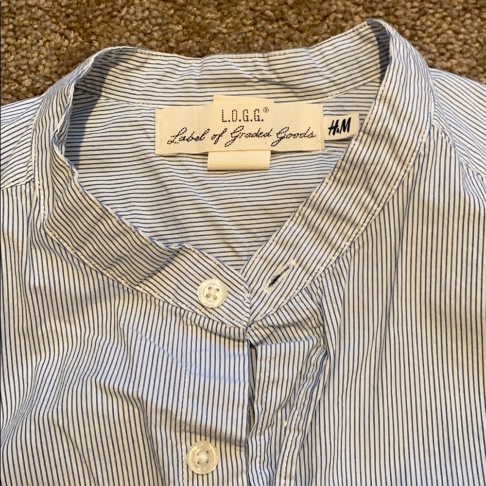 Men’s Button Up - Picture 2 of 3